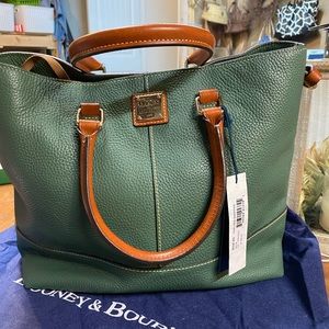 LNWT Dooney and Bourke Sage Chelsea Bag